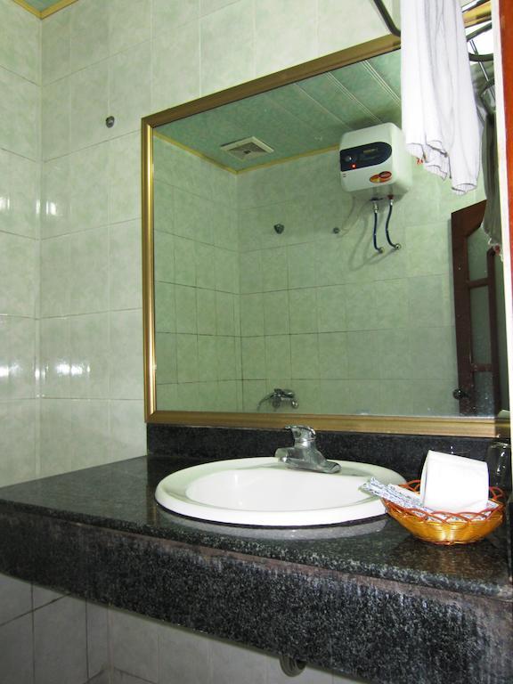 Green Bay Hotel Ha Long Exterior foto