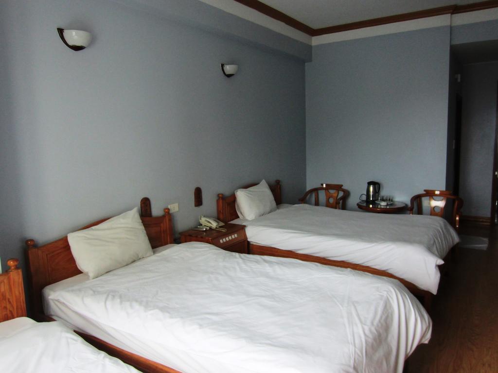 Green Bay Hotel Ha Long Habitación foto